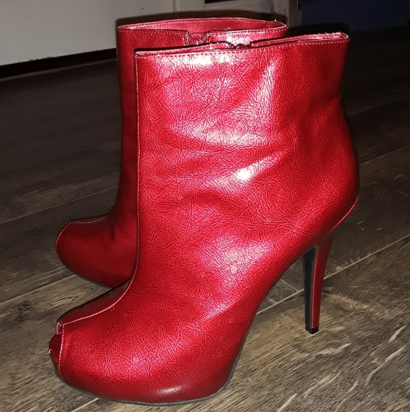 Carlos Santana Shoes - Carlos Santana Red Heels